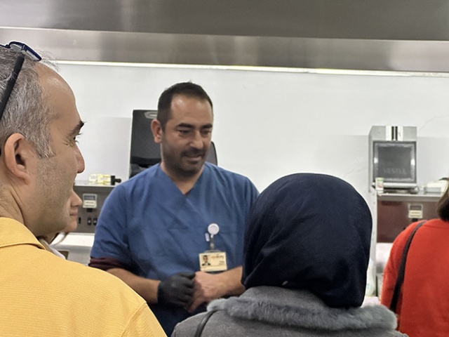 İzmir Kavram Üniversitesi SHMYO Optisyenlik Bölümü Öğrencilerinin Akay Rx Laboratory Ziyareti