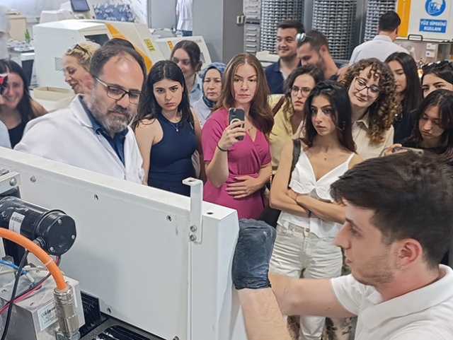 Ege Üniversitesi Optisyenlik Bölümü Akay Rx Laboratory Ziyareti