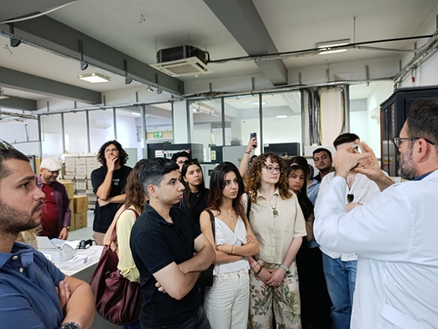 Ege Üniversitesi Optisyenlik Bölümü Akay Rx Laboratory Ziyareti