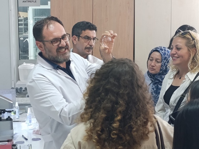 Ege Üniversitesi Optisyenlik Bölümü Akay Rx Laboratory Ziyareti
