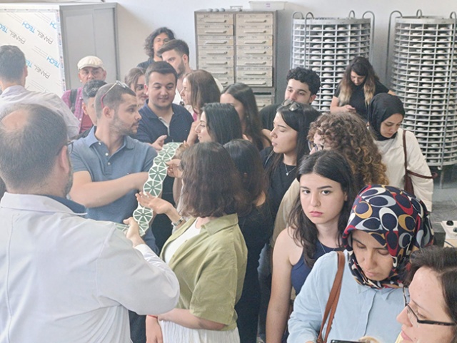 Ege Üniversitesi Optisyenlik Bölümü Akay Rx Laboratory Ziyareti