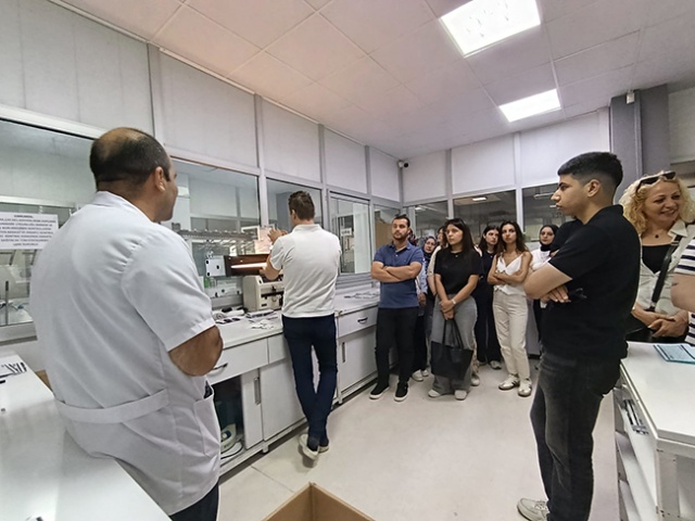 Ege Üniversitesi Optisyenlik Bölümü Akay Rx Laboratory Ziyareti