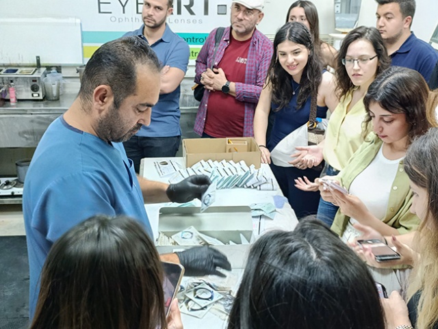 Ege Üniversitesi Optisyenlik Bölümü Akay Rx Laboratory Ziyareti