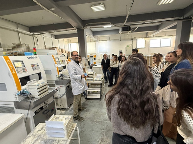 Kavram Üniversitesi Optisyenlik Bölümü Akay Optik Ziyareti