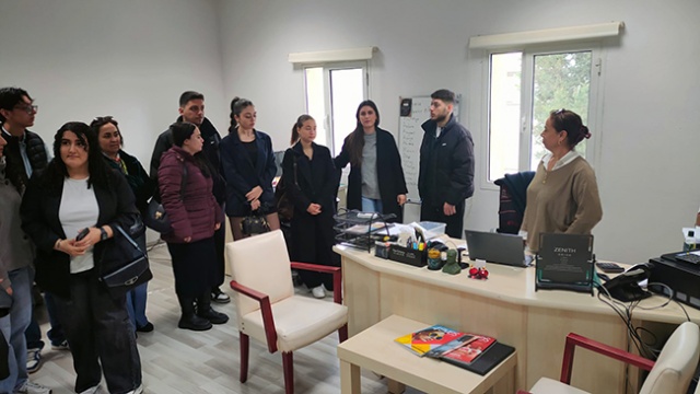 İzmir Tınaztepe Üniversitesi Optisyenlik Bölümü Akay Rx Laboratory Ziyareti