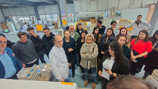 İzmir Tınaztepe Üniversitesi Optisyenlik Bölümü Akay Rx Laboratory Ziyareti