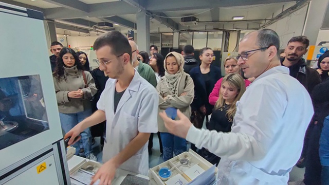 İzmir Tınaztepe Üniversitesi Optisyenlik Bölümü Akay Rx Laboratory Ziyareti