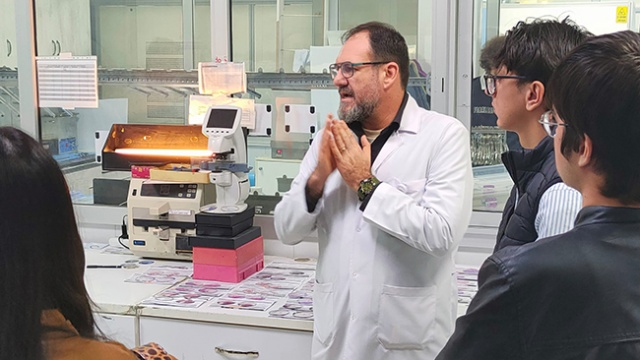 İzmir Tınaztepe Üniversitesi Optisyenlik Bölümü Akay Rx Laboratory Ziyareti