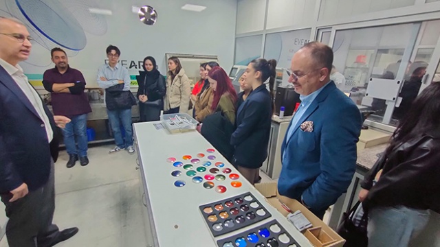 İzmir Tınaztepe Üniversitesi Optisyenlik Bölümü Akay Rx Laboratory Ziyareti