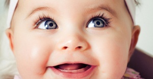 Bebeğinizin Gözleri İri Diye Sevinmeyin!